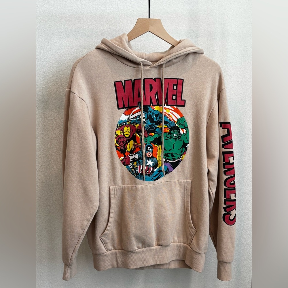 Marvel Avengers Hoodie 🦸‍♂️🔥 Vintage-Inspired Beige Sweatshirt (M)